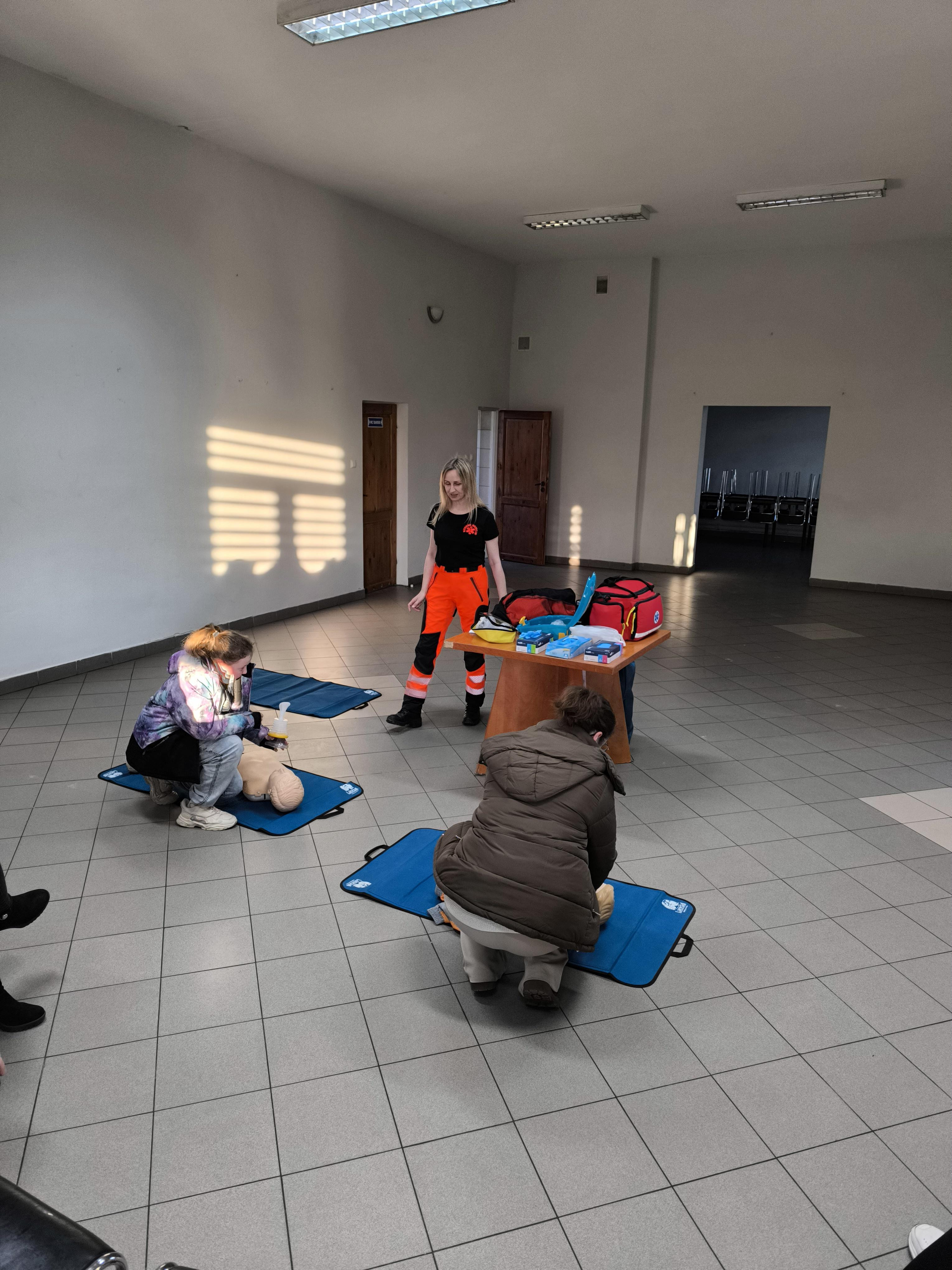 "Warsztaty z zakresu udzielania pierszej pomocy"