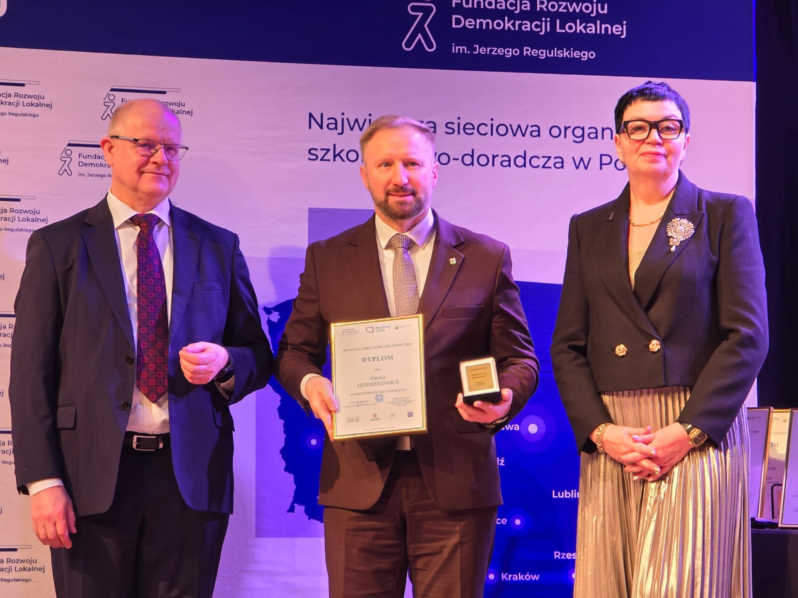 Powiatowi liderzy w prestiżowym rankingu